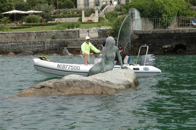 L'image http://www.pneuboat.com/sortie_2005/leman_mai2005/DSC_0128%20(2).JPG ne peut tre affiche car elle contient des erreurs.